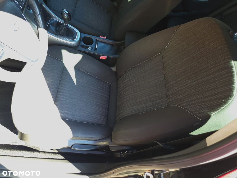 Opel Astra 1.4 Turbo Design Edition - 17