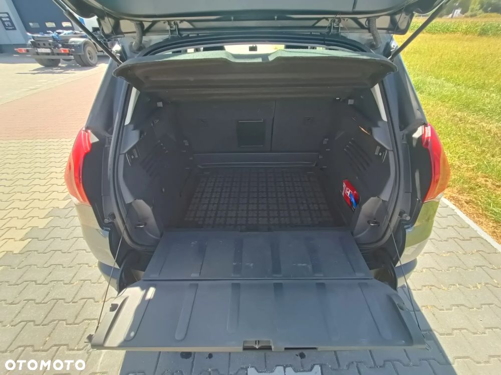 Peugeot 3008 1.6 THP Style - 18