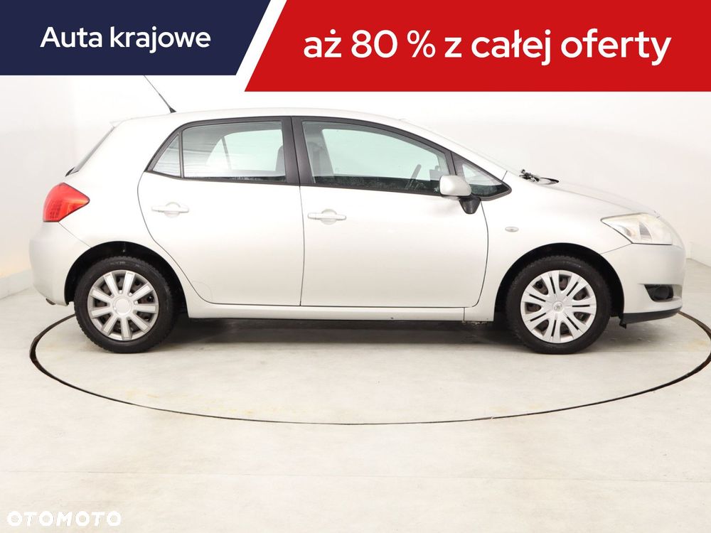 Toyota Auris - 8