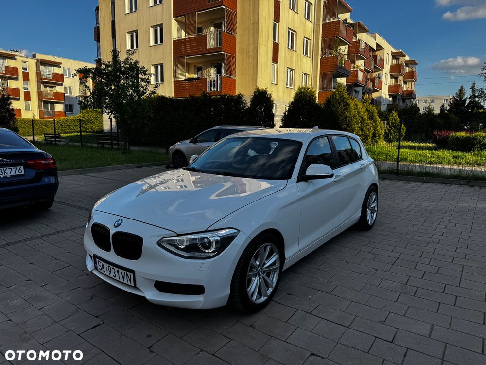 BMW Seria 1 116d EfficientDynamics Sport Line - 2