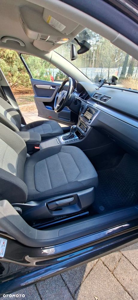 Volkswagen Passat 2.0 TDI DPF Sportline DSG - 9