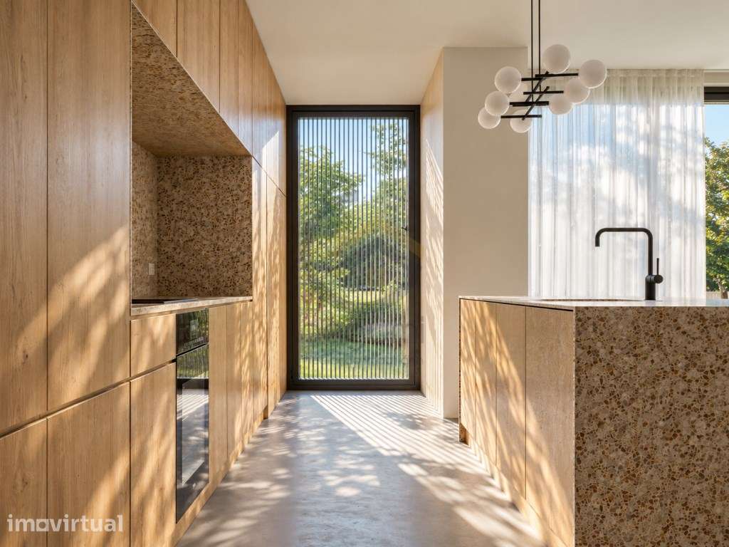 T2 Apartamento - Vila Meã - Estação a 100 metros - Grande imagem: 3/15