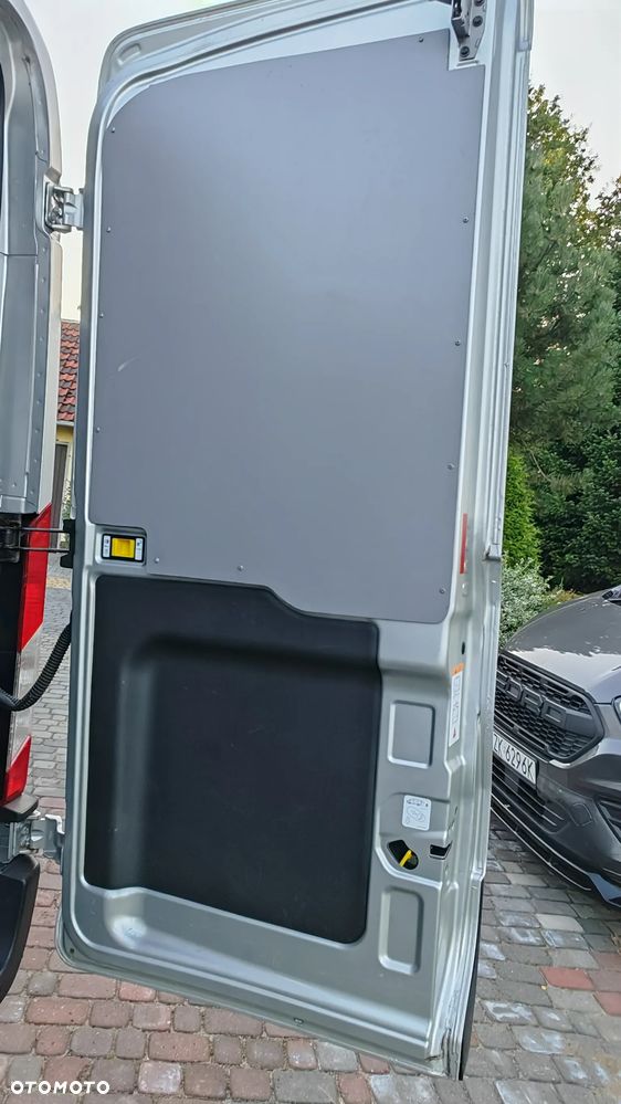 Ford Transit - 9