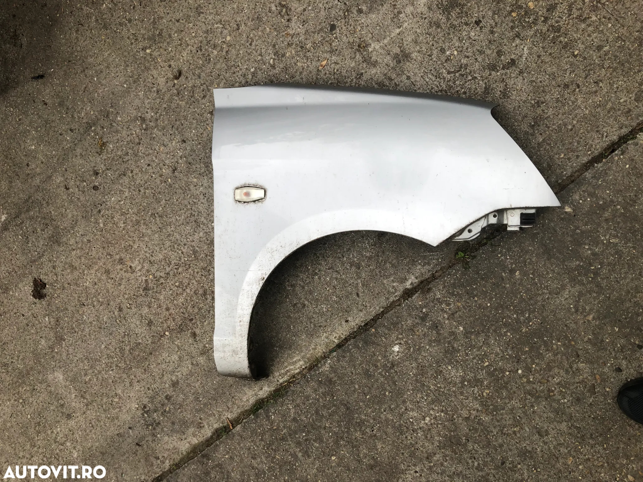Aripa stanga/Aripa dreapta fata KIA picanto gri 2008 - 3