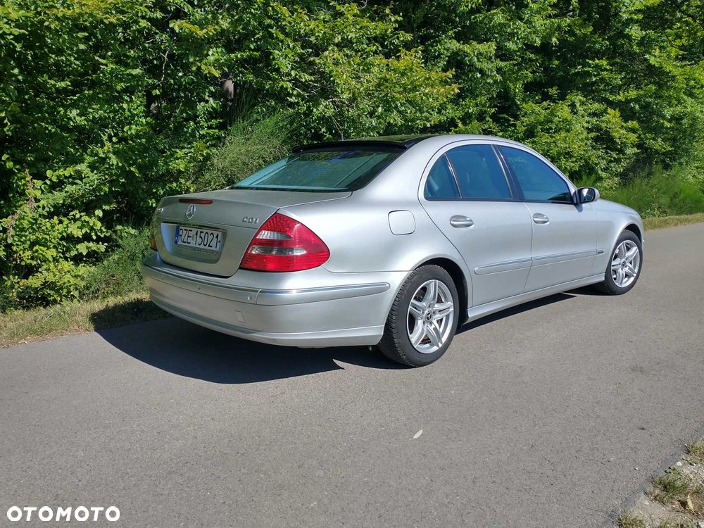 Mercedes-Benz Klasa E - 3