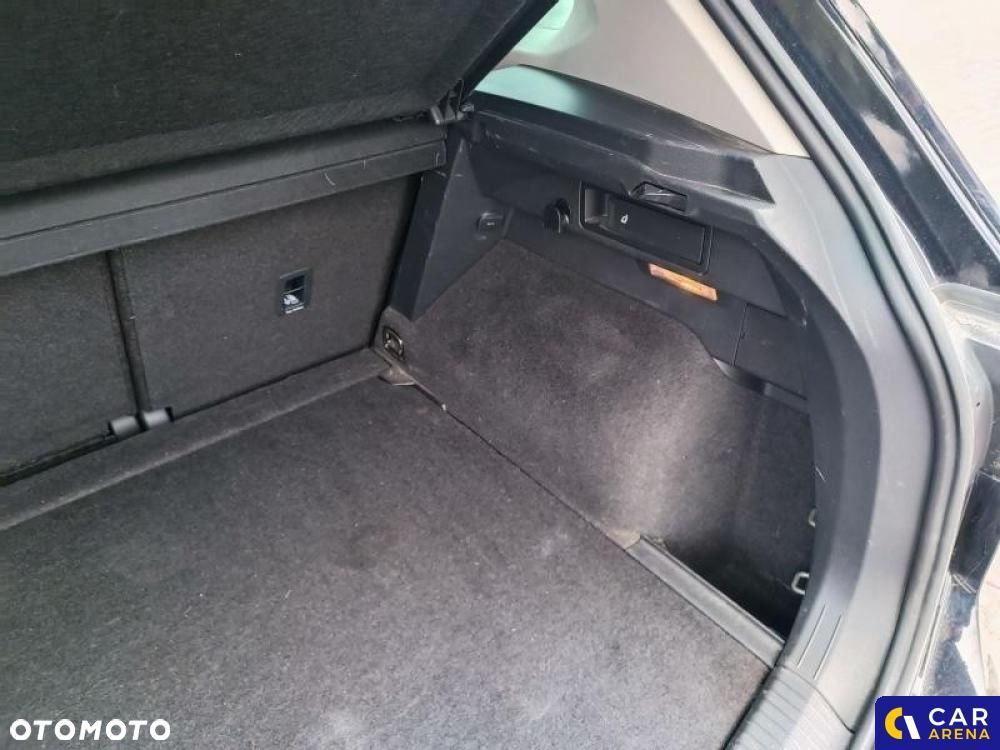 Volkswagen Tiguan - 28