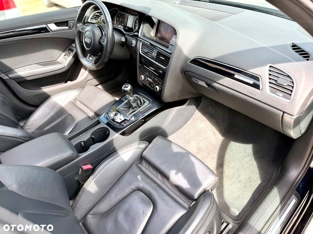 Audi A4 Avant 2.0 TDI DPF quattro S line Sportpaket - 7