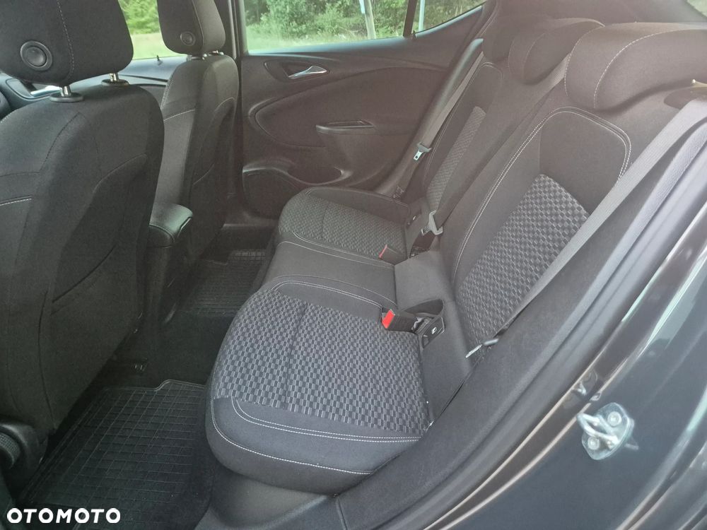 Opel Astra 1.4 Turbo Dynamic - 27