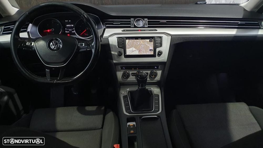 VW Passat Variant 1.6 TDI BlueMotion - 26