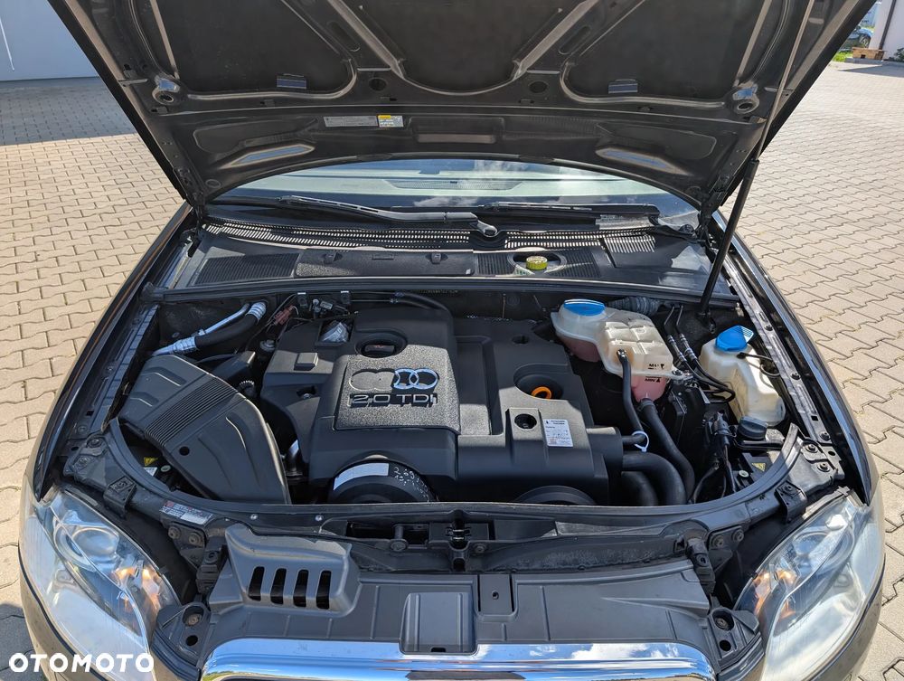 Audi A4 Avant 2.0 TDI DPF multitronic - 19