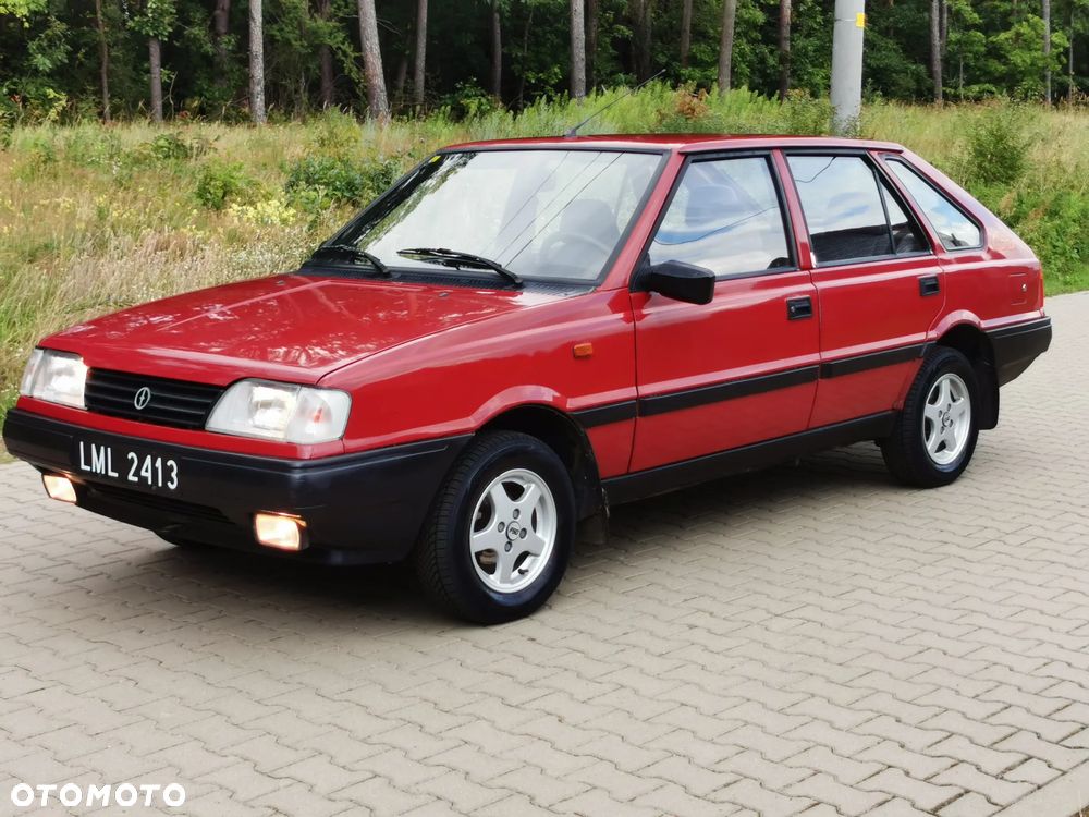 Polonez Caro - 32