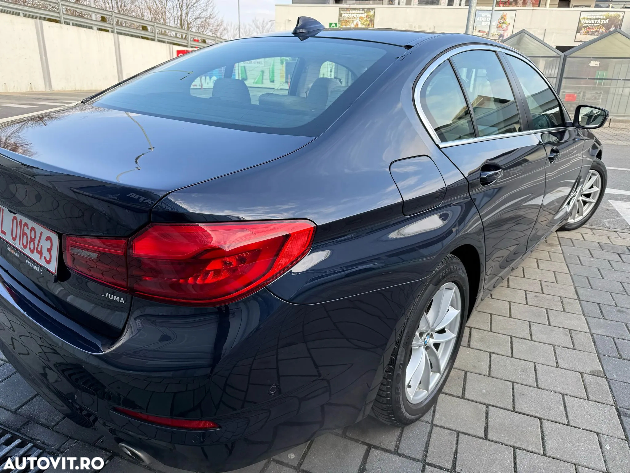 BMW Seria 5 520d Efficient Dynamics Edition Aut. - 2