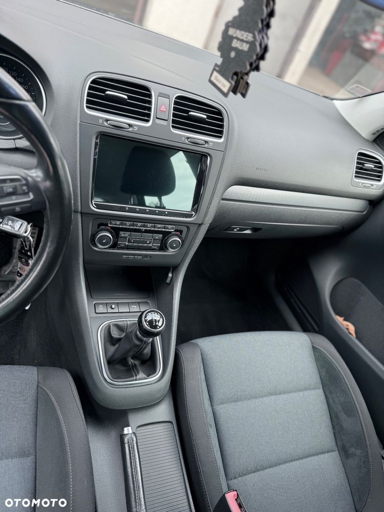 Volkswagen Golf - 14