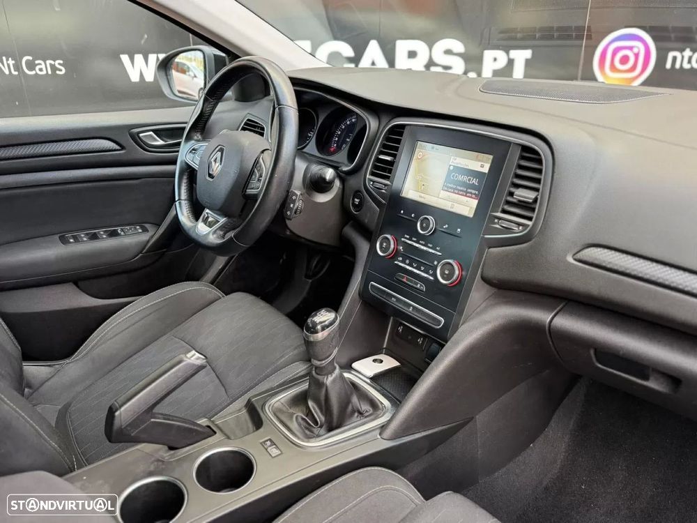 Renault Mégane 1.5 Blue dCi Limited - 11