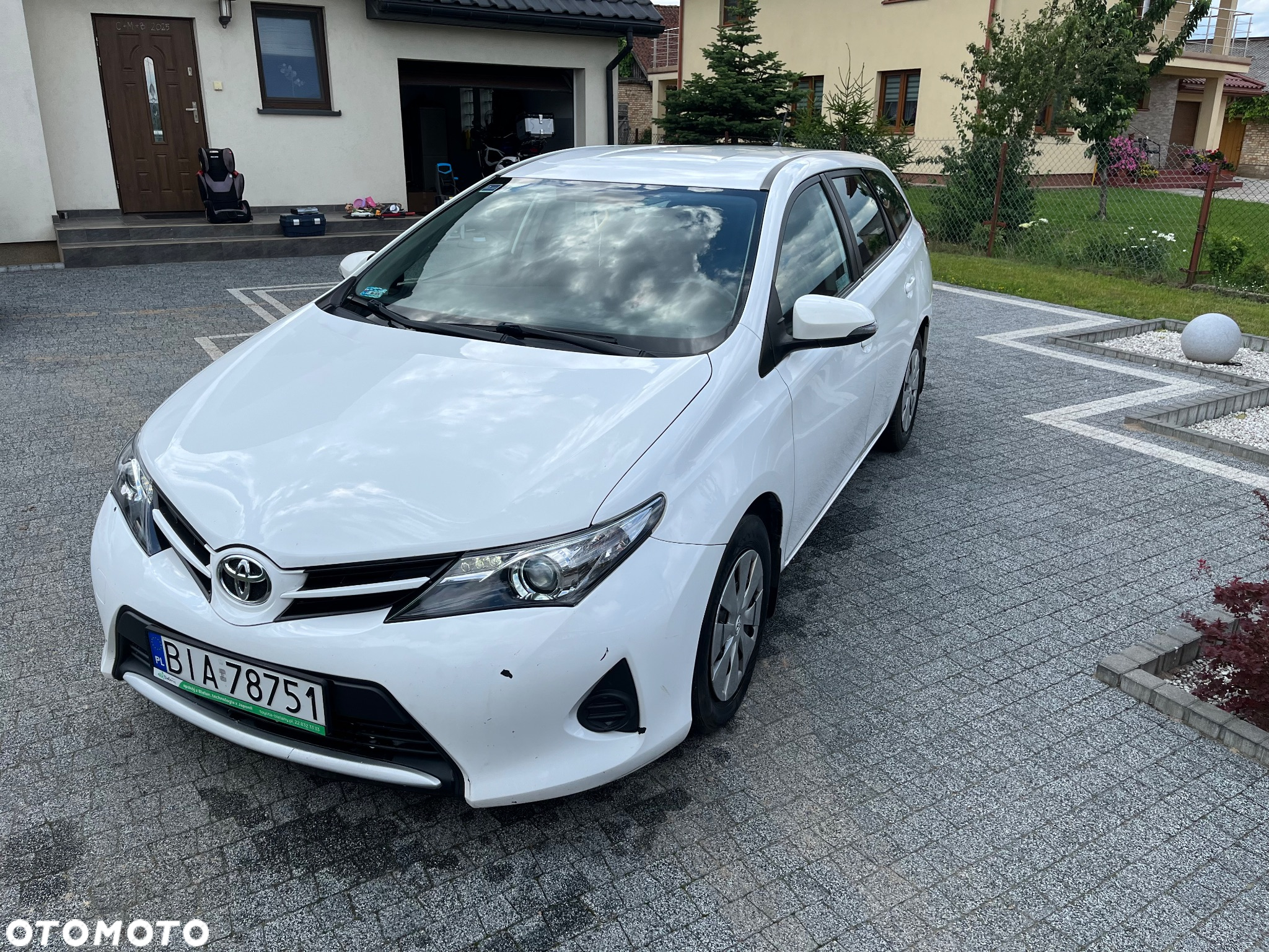 Toyota Auris - 2