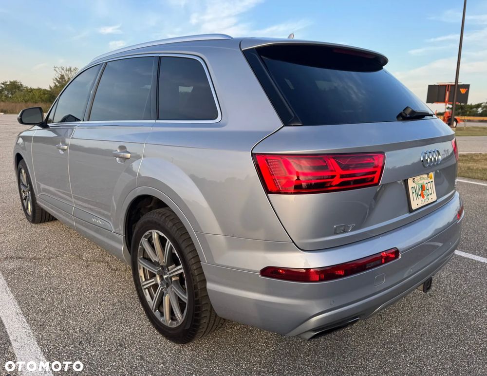 Audi Q7 - 9