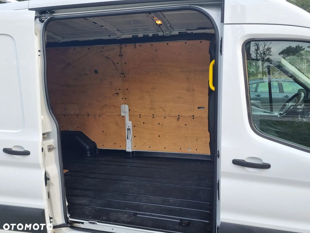 Ford Transit - 21
