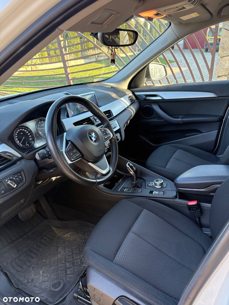 BMW X1 sDrive18i xLine - 6