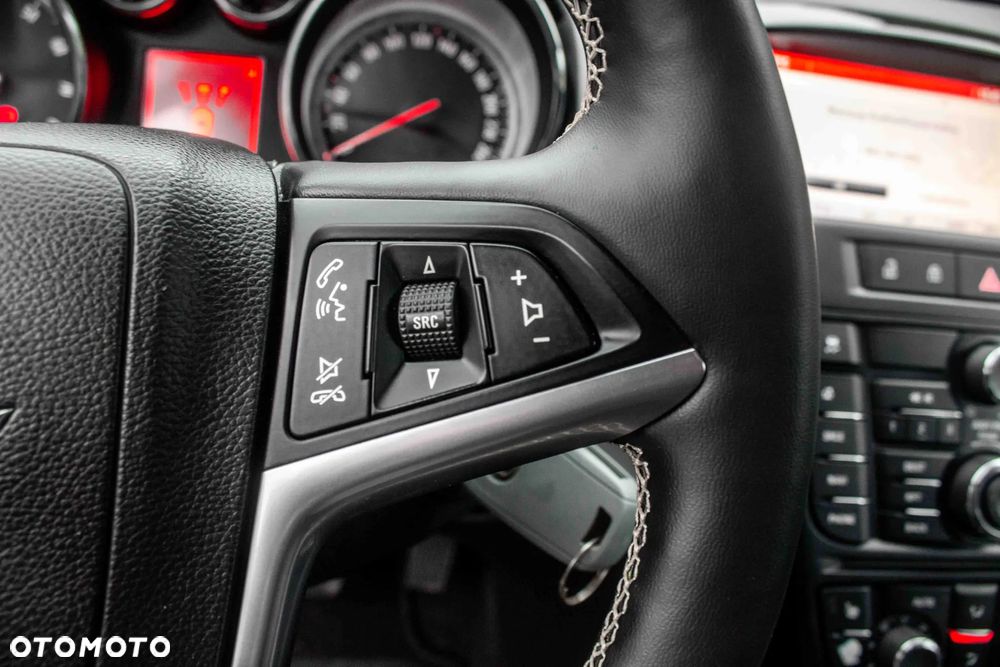 Opel Astra 1.4 T Essentia - 17