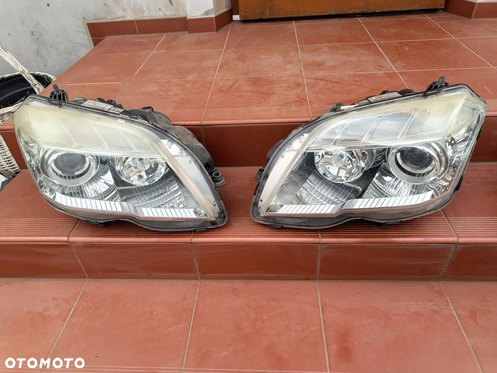 MERCEDES GLK X204 08-12 Lampa Lewa Prawa Przód Przednia Xenon Skrętny Europa - 1