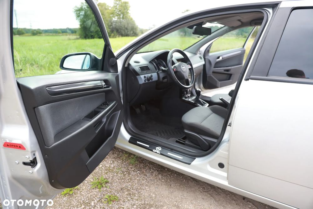 Opel Astra III 1.6 Enjoy - 29