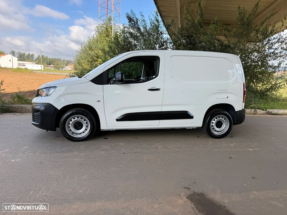 Peugeot Partner 1.5 BlueHdi Premium GPS ECRÃ102 cv 3 Lug 6 vel - 11