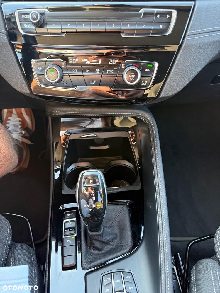 BMW X2 sDrive16d - 11