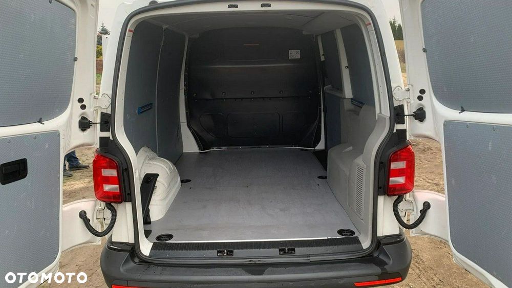 Volkswagen Transporter - 7