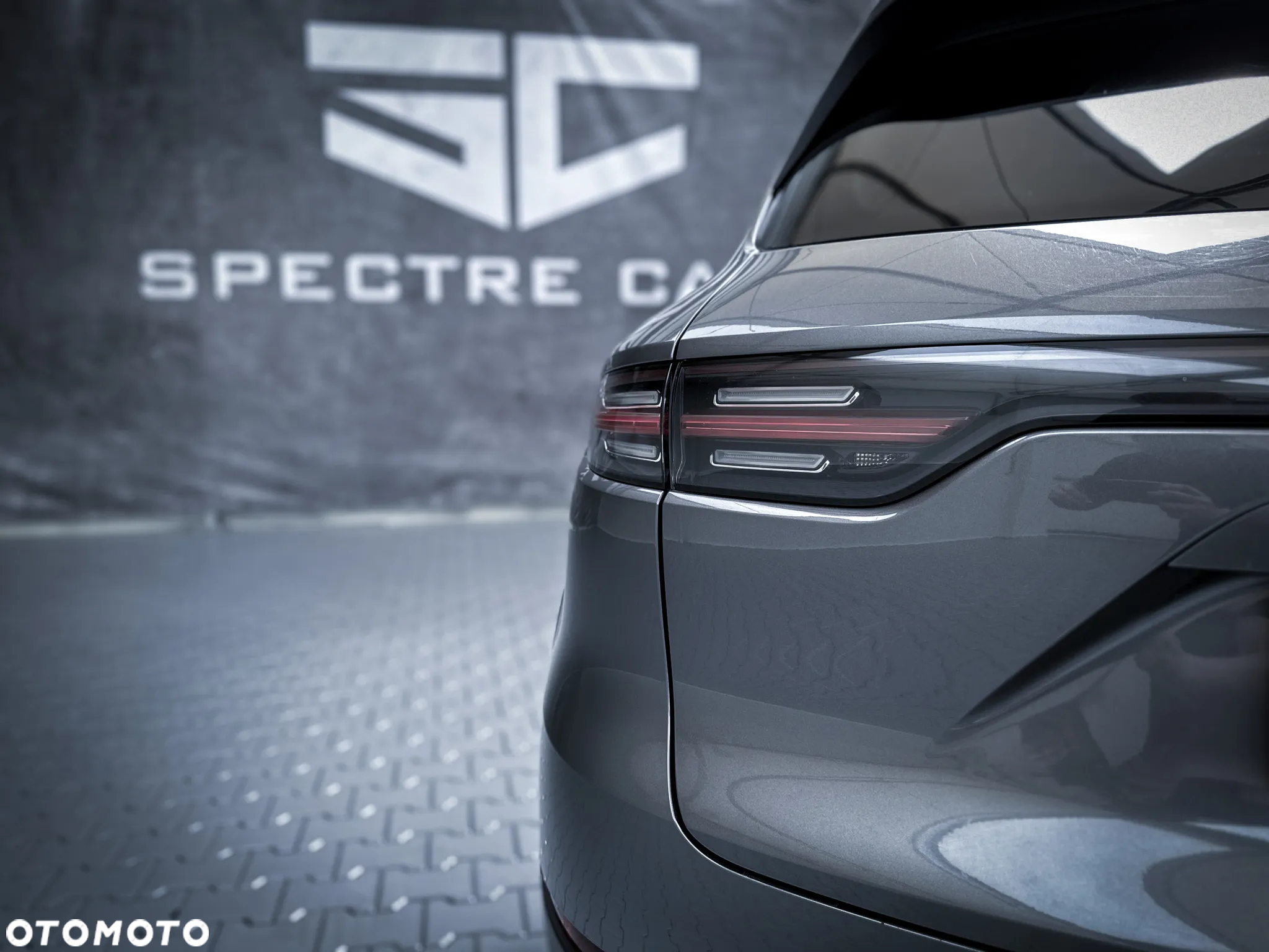 Porsche Cayenne Standard - 14