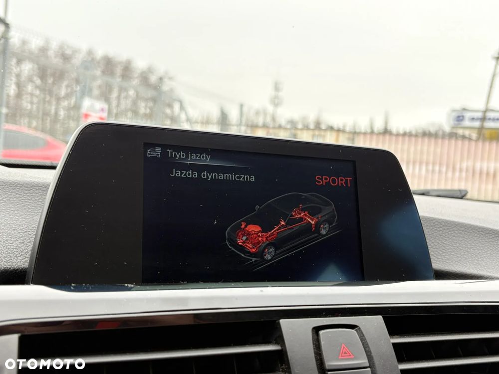 BMW Seria 3 316i Sport Line - 17