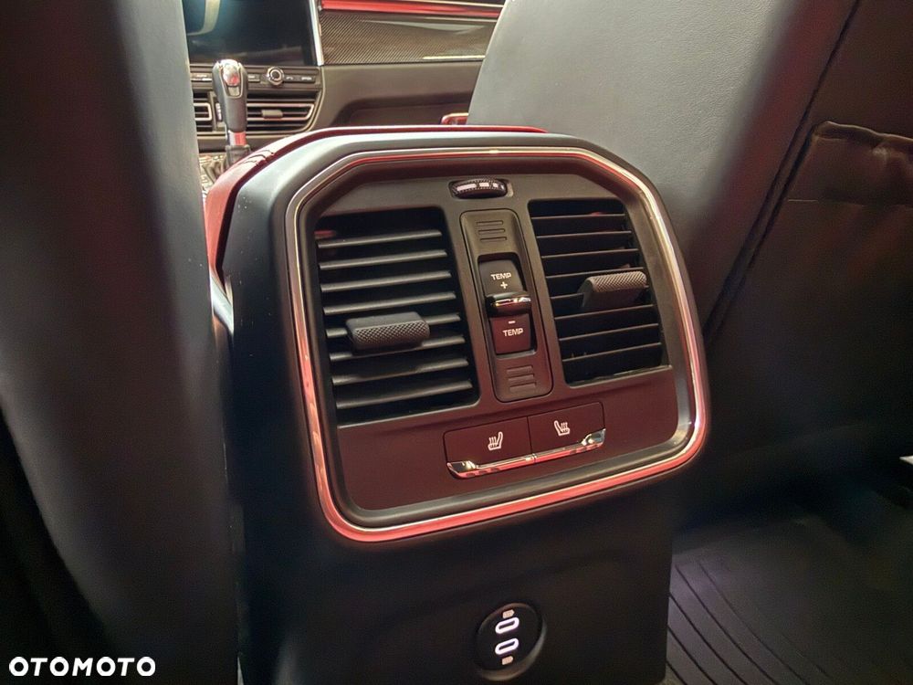 Porsche Macan - 14