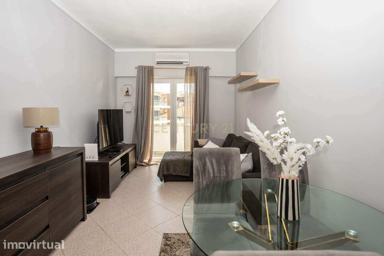 Apartamento T2 com Varanda Cruz de Pau, Amora - Seixal - Grande imagem: 5/35
