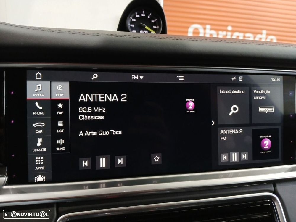 Porsche Panamera Sport Turismo 4 E-Hybrid - 22