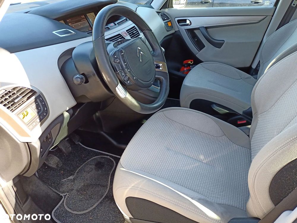 Citroën C4 Picasso - 8