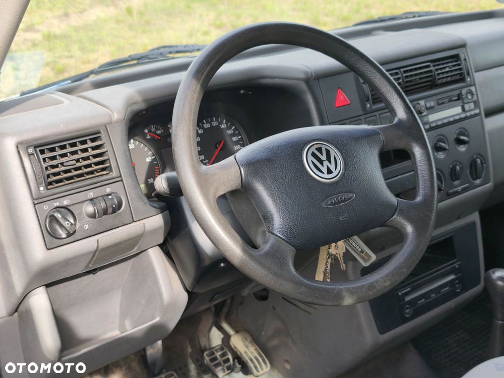 Volkswagen Transporter - 24
