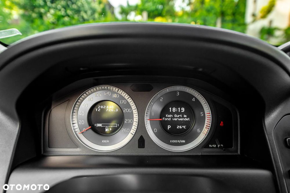 Volvo XC 60 D5 AWD RDesign - 27