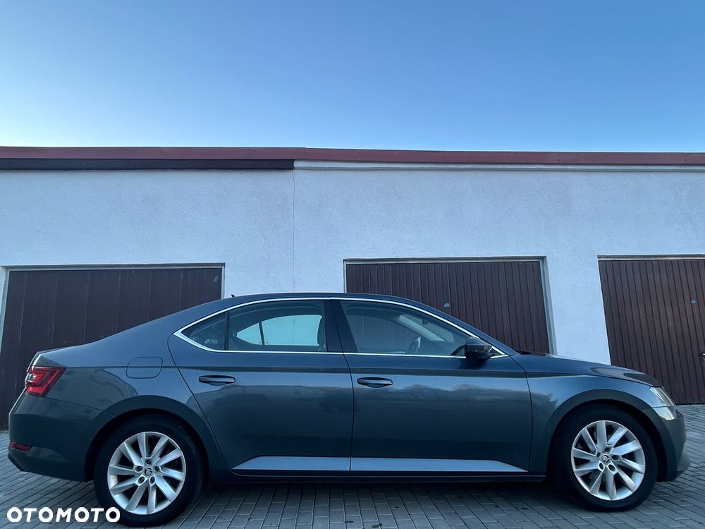 Skoda Superb 1.8 TSI Ambition DSG - 7