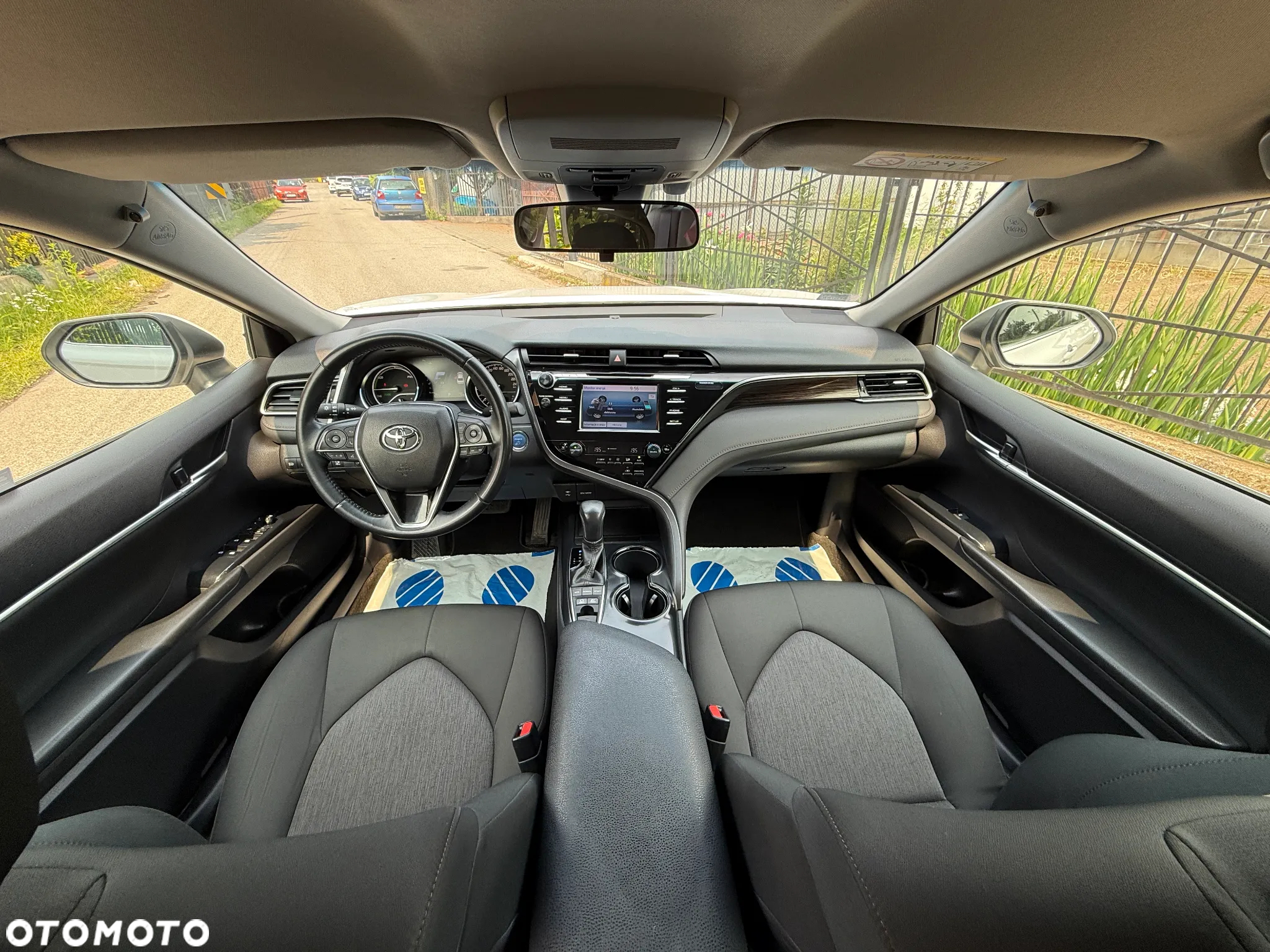 Toyota Camry 2.5 Hybrid Comfort CVT - 7