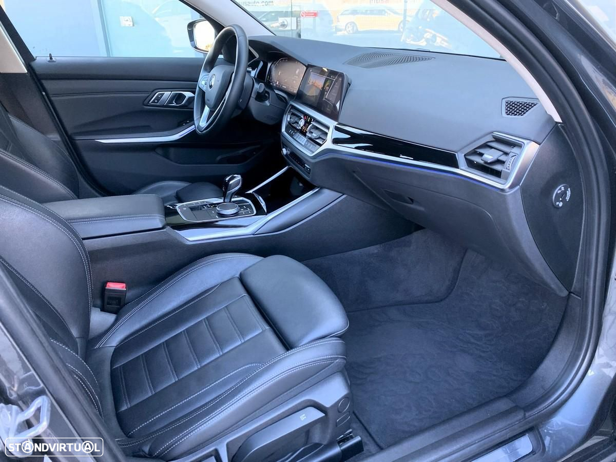 BMW 320 i Touring Line Sport - 10