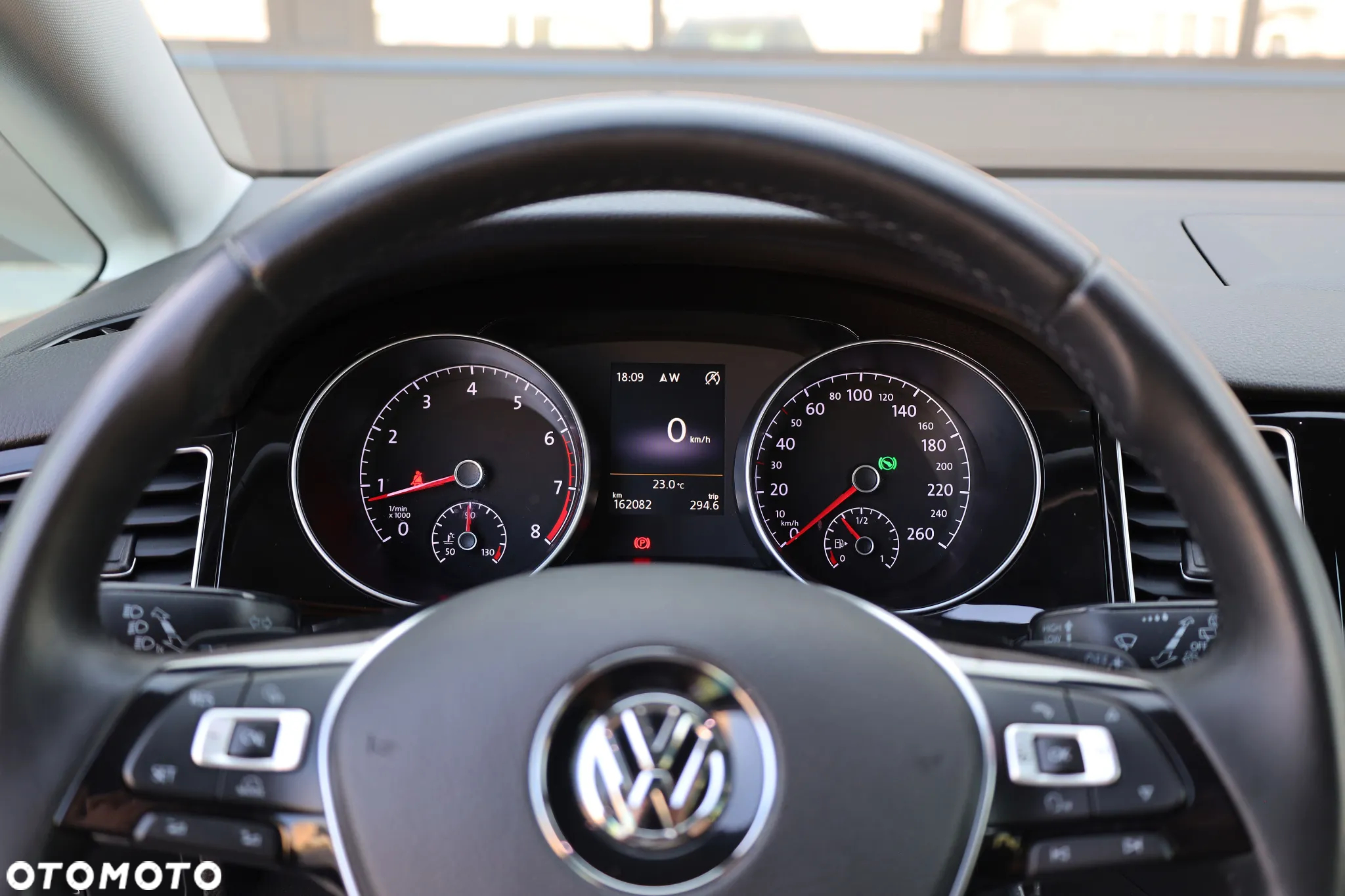 Volkswagen Golf Sportsvan 1.4 TSI (BlueMotion Technology) DSG Highline - 9