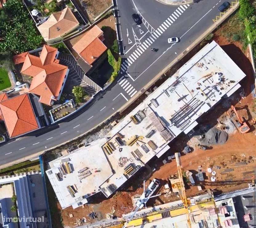 Apartamento Moderno com 2 quartos em Funchal com Piscina e Internet - Grande imagem: 4/31