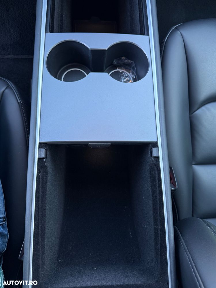 Tesla Model 3 Standard Reichweite Plus Hinterradantrieb - 25