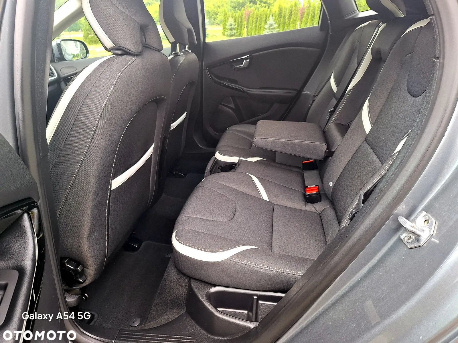 Volvo V40 T3 Drive-E Dynamic Edition - 19