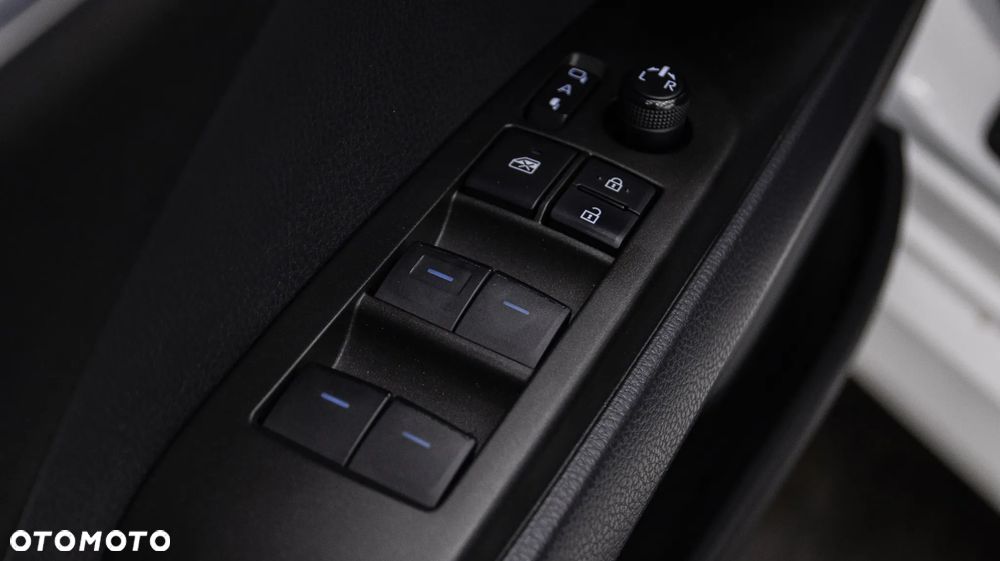 Toyota Camry 2.5 Hybrid Comfort CVT - 33