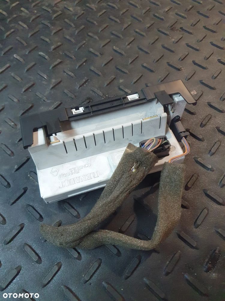 Wyświetlacz Renault Laguna 2 Lift OE 8200290543C POSIADAM 2 SZT MEGANE II - 2