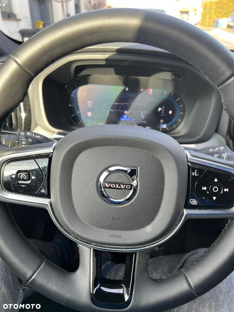 Volvo XC 60 2025
