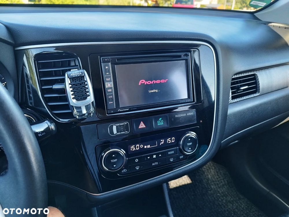 Mitsubishi Outlander 2.0 2WD Diamant Edition - 31