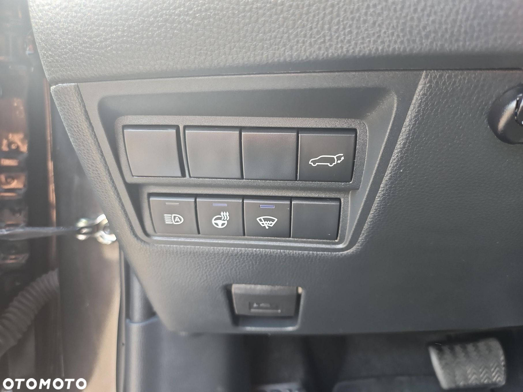 Toyota Yaris Cross Hybrid 1.5 Adventure - 24