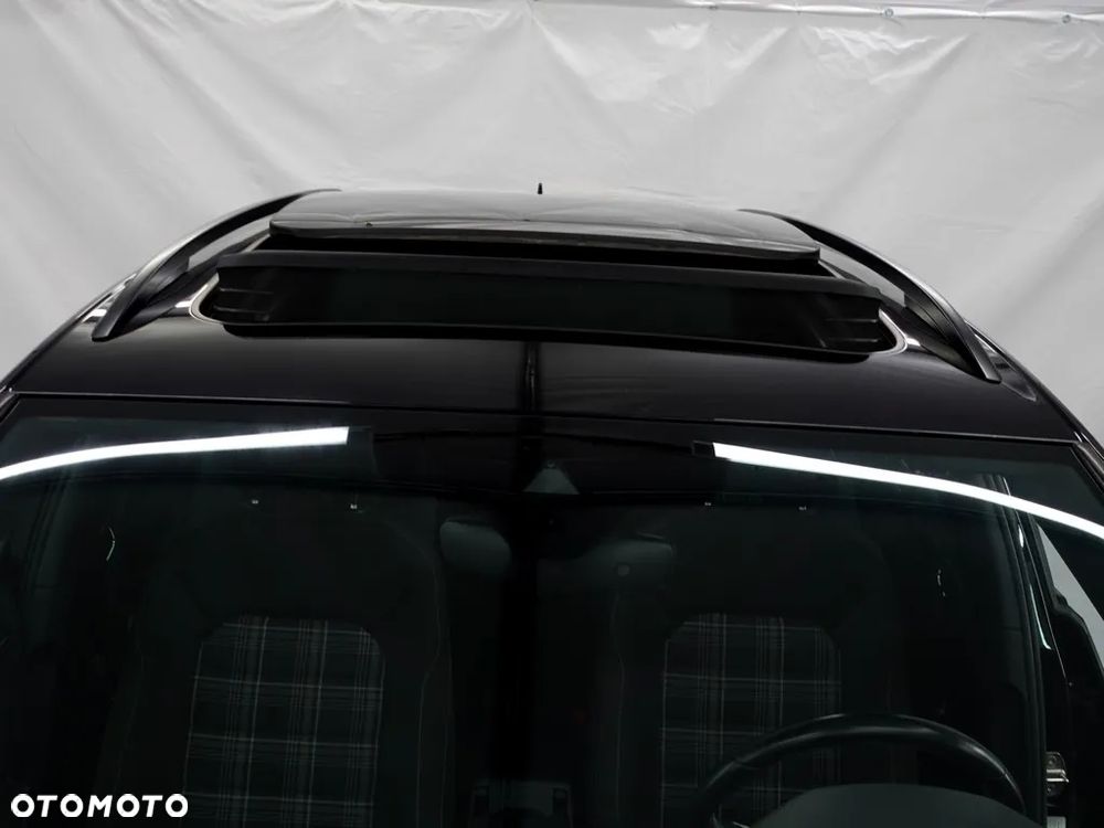 Volkswagen Golf VII 2.0 TDI BMT GTD DSG - 29