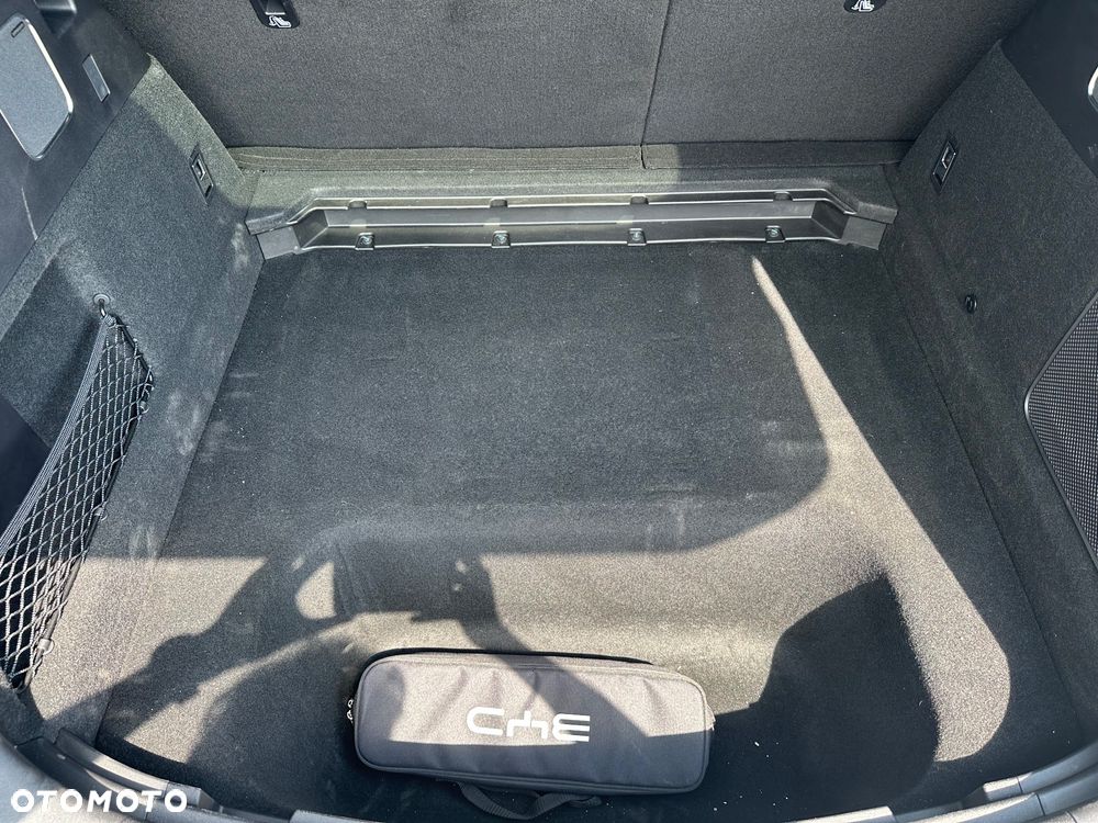 BYD Sealion 7 - 13